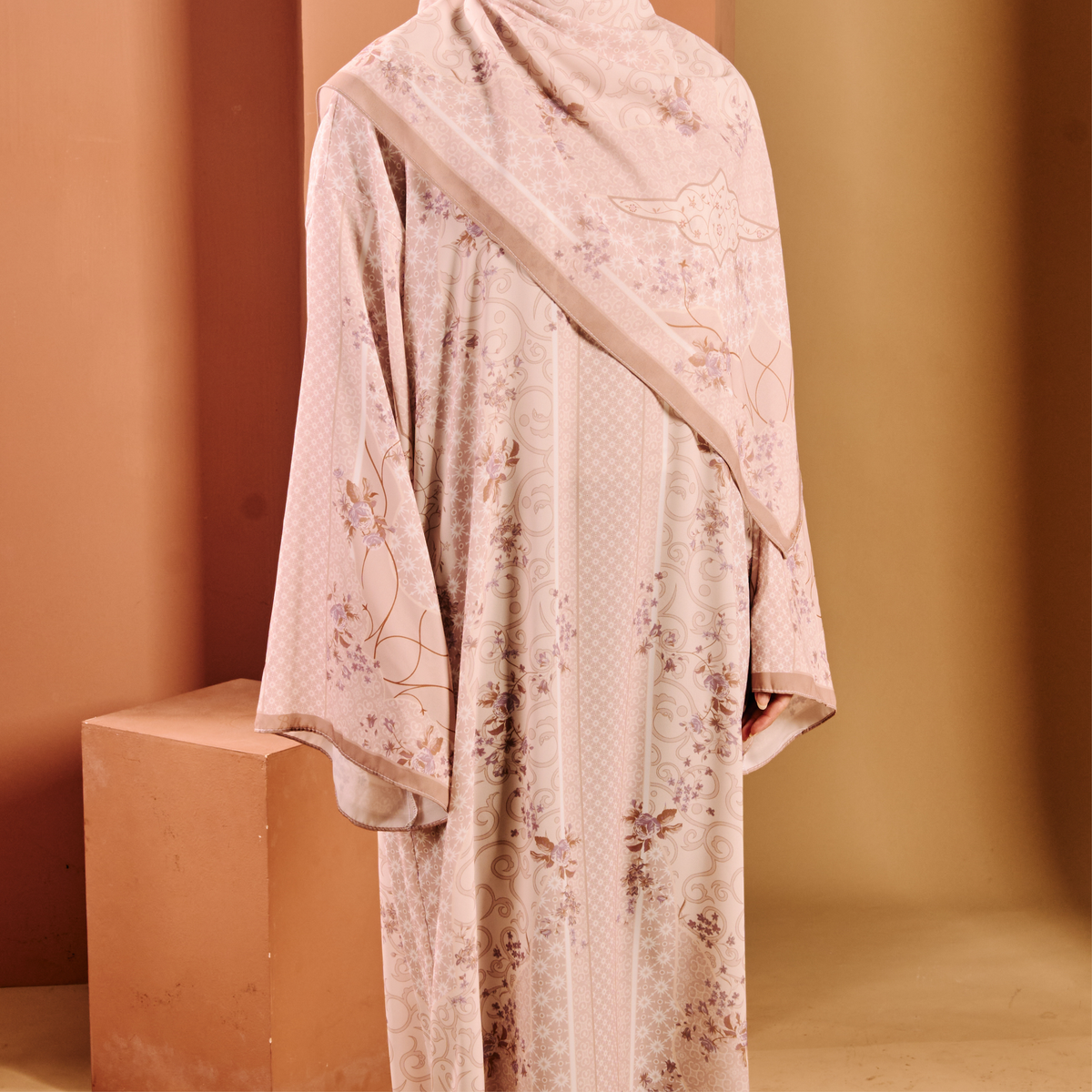 TAALIA KAFTAN IN KHAKIS (FREE SHAWL)