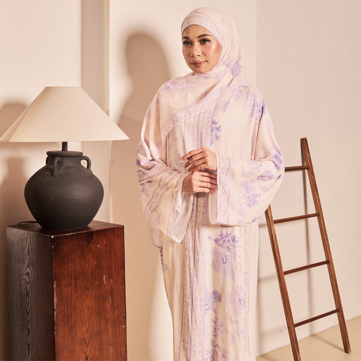 AULIA KAFTAN IN LILAC (FREE SHAWL)