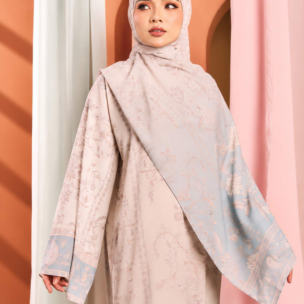 Juliette Ombré Kaftan – Tiffany Green (FREE SHAWL)