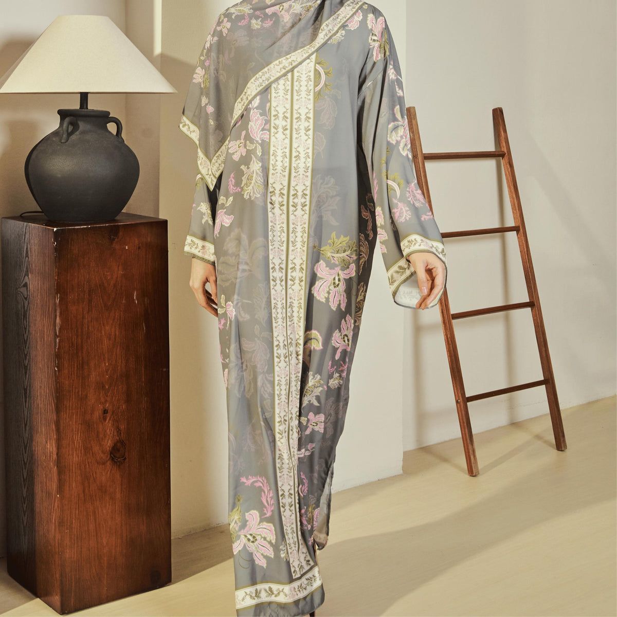 AULIA KAFTAN IN BASIL (FREE SHAWL)