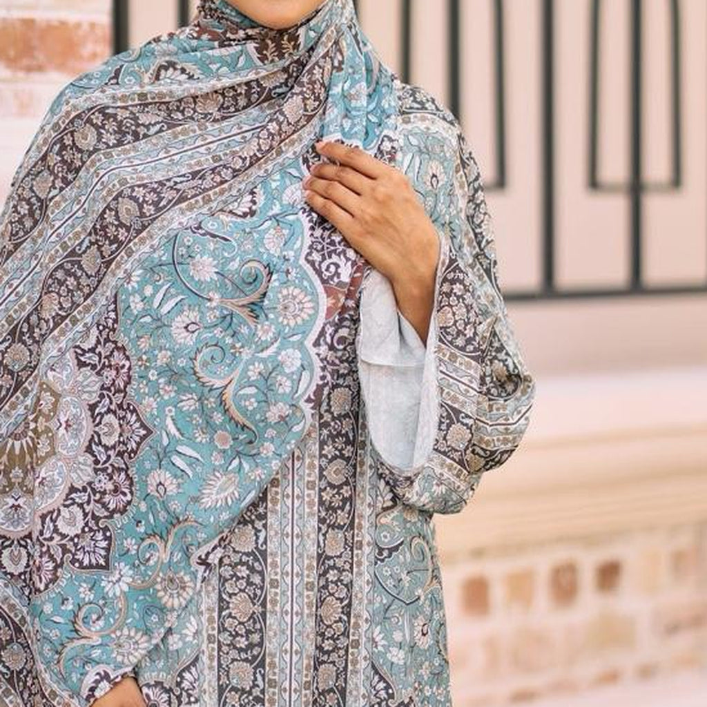 RAYANA KAFTAN IN JADE (FREE SHAWL)