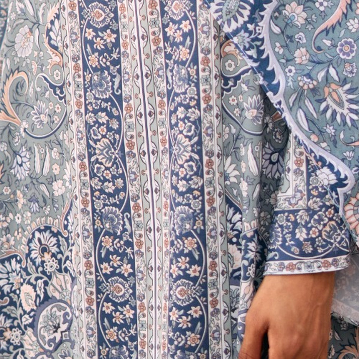 RAYANA KAFTAN IN DENIM (FREE SHAWL)